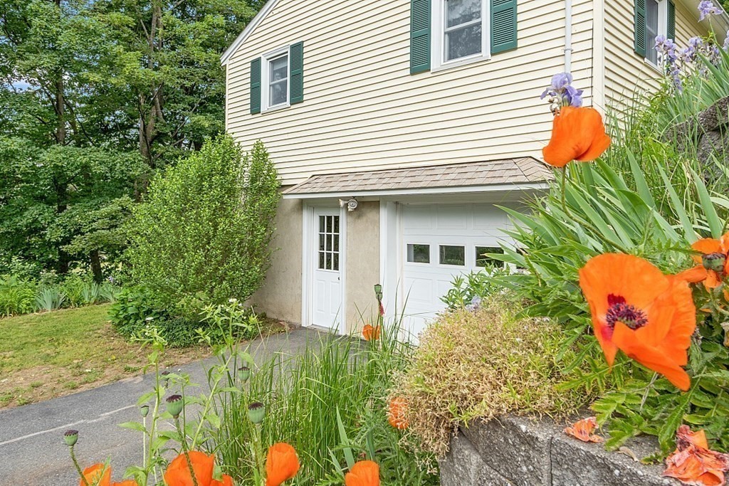 32 Redstone Hill Road Sterling, MA 01564 - Photo 31 of 39 Gallery Image 31
