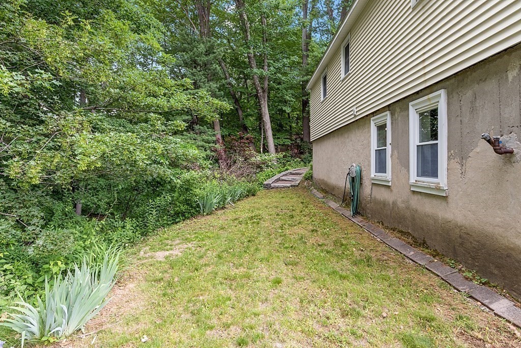 32 Redstone Hill Road Sterling, MA 01564 - Photo 34 of 39 Gallery Image 34