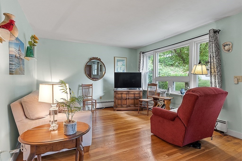 32 Redstone Hill Road Sterling, MA 01564 - Photo 8 of 39 Gallery Image 8
