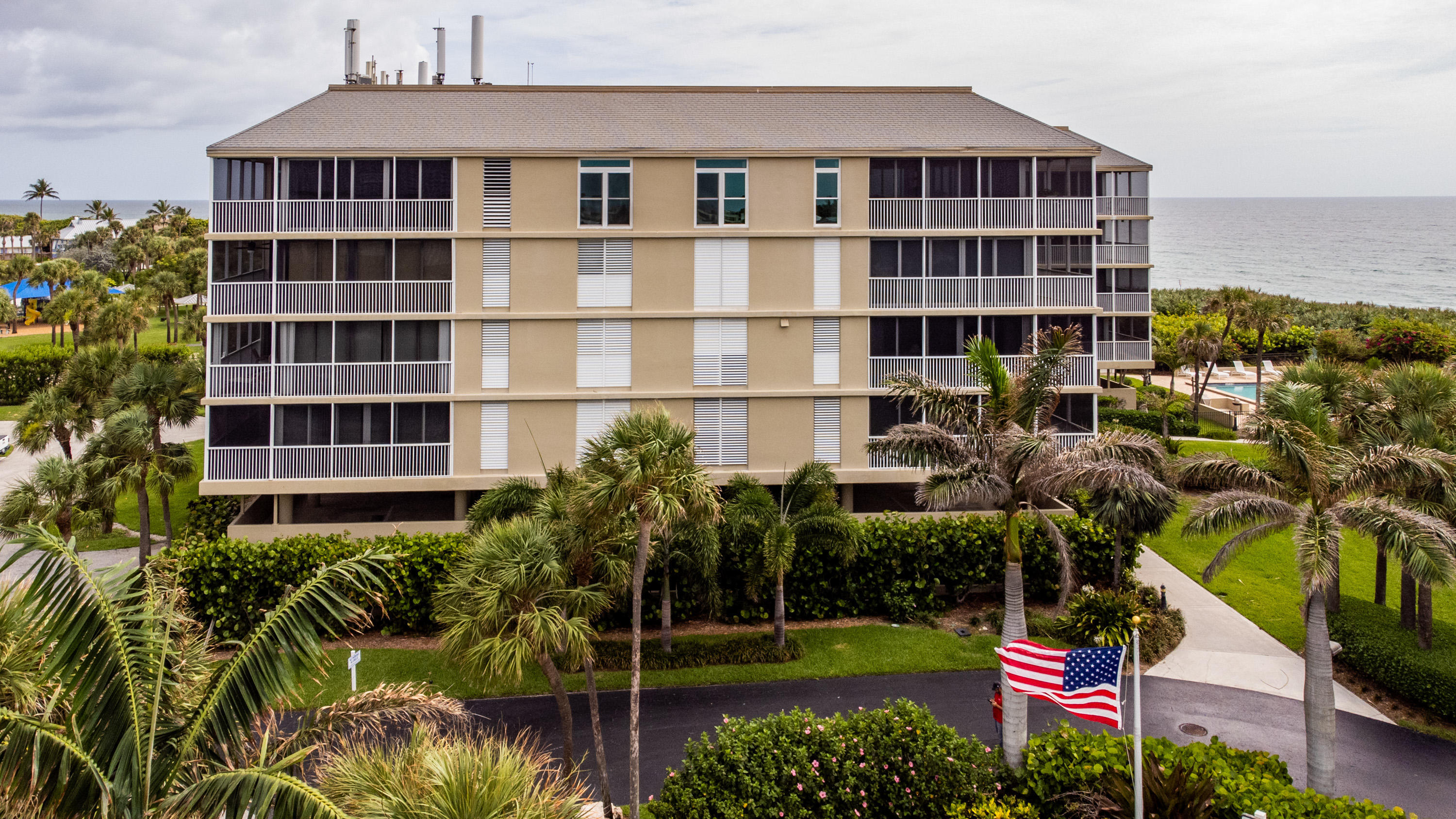 669 Northeast Plantation Road, Unit 308 Jensen Beach, FL 34957 - Photo 23 of 39 Ocean Terrac- Golf side