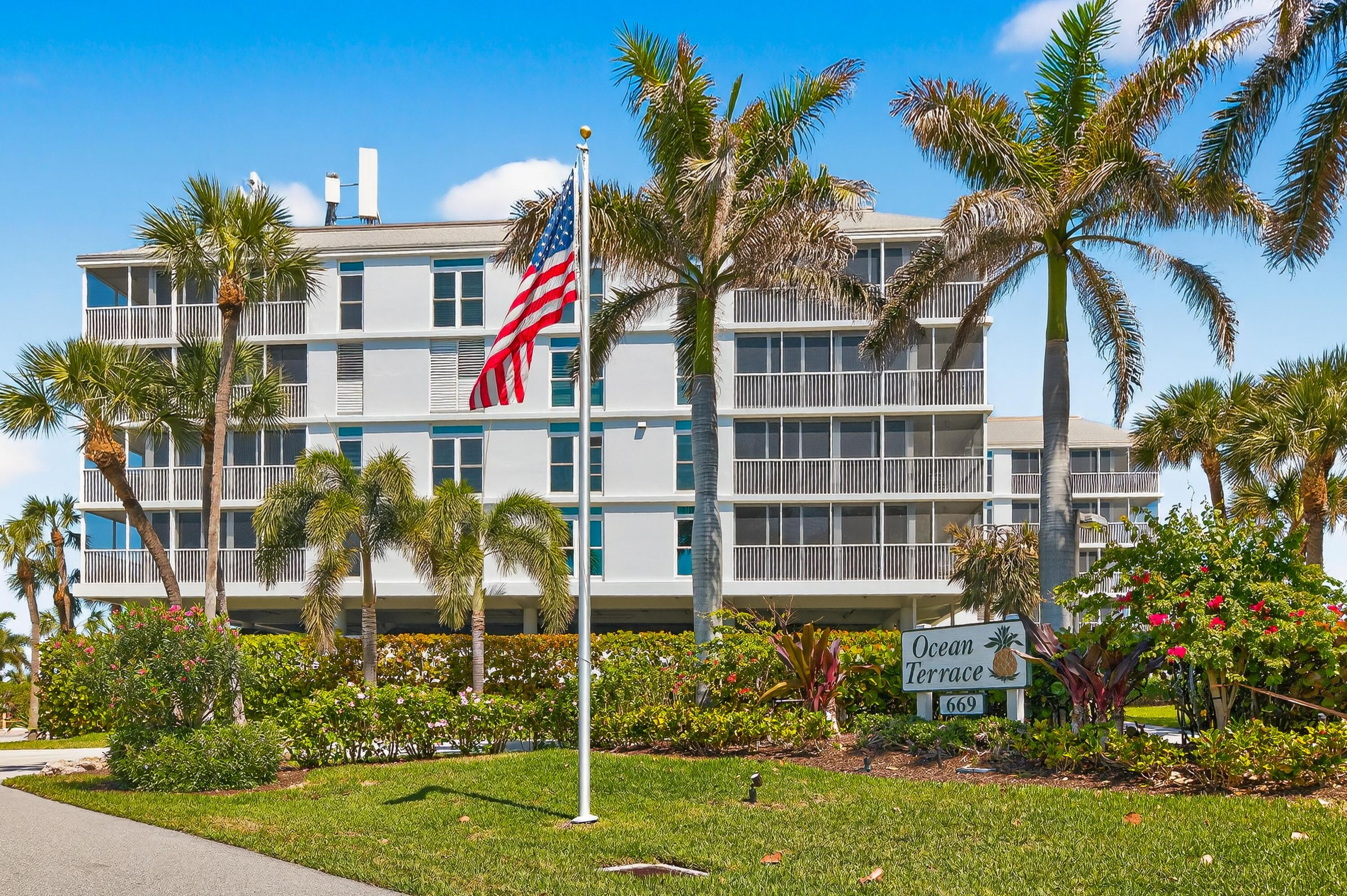 669 Northeast Plantation Road, Unit 308 Stuart, FL 34996 - Photo 6 of 43 EREP-15