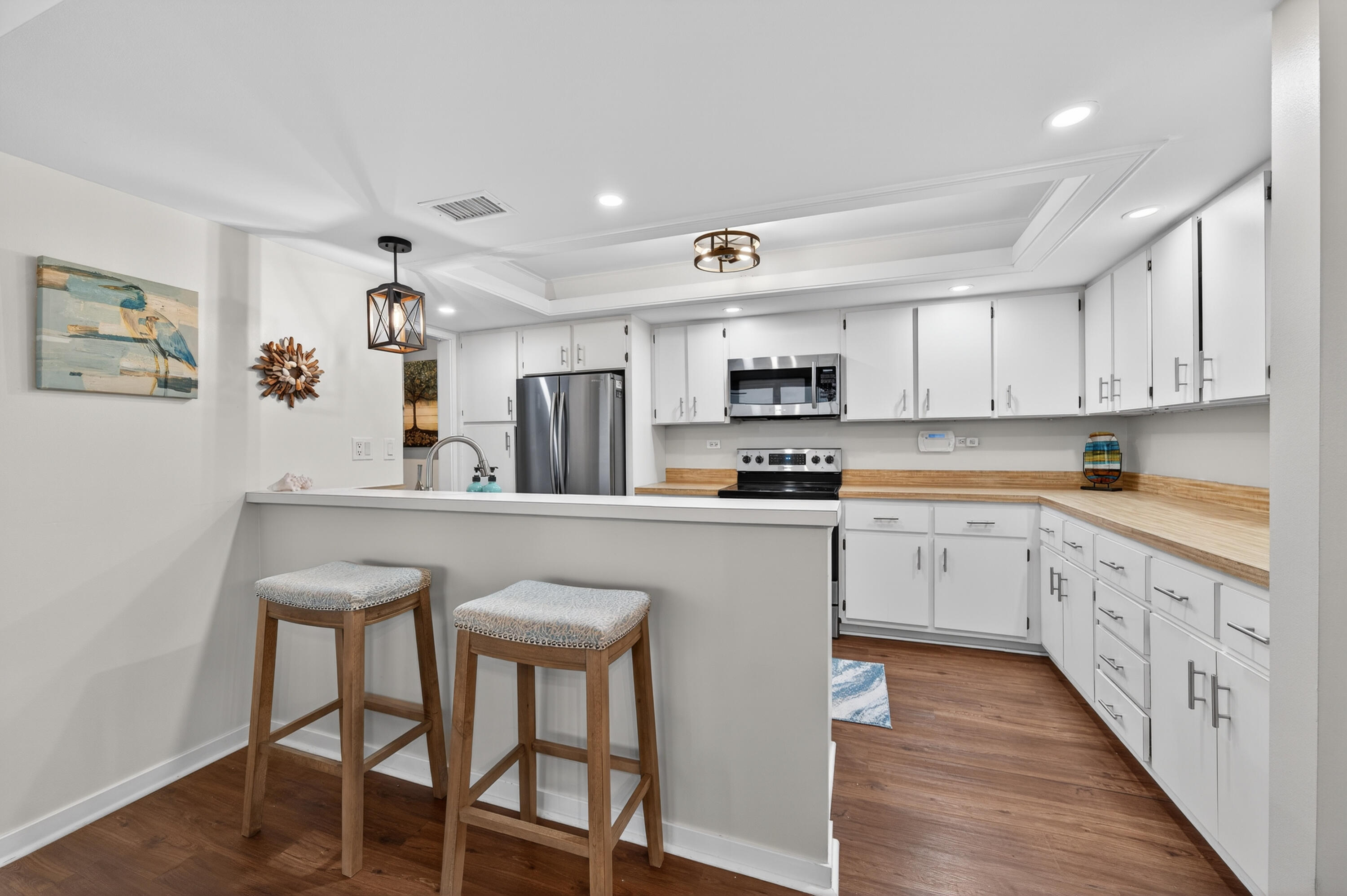 669 Northeast Plantation Road, Unit 308 Jensen Beach, FL 34957 - Photo 10 of 39 kitchen