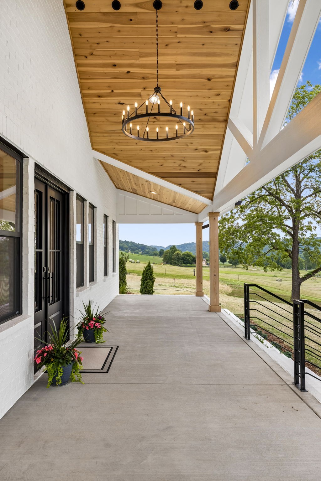2472 Taylor Road Columbia, TN 38401 - Photo 11 of 100 Gallery Image 11