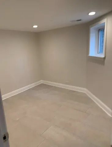 $1,600 | 5123 North Bernard Street, Unit GARDEN, Chicago, IL 60625