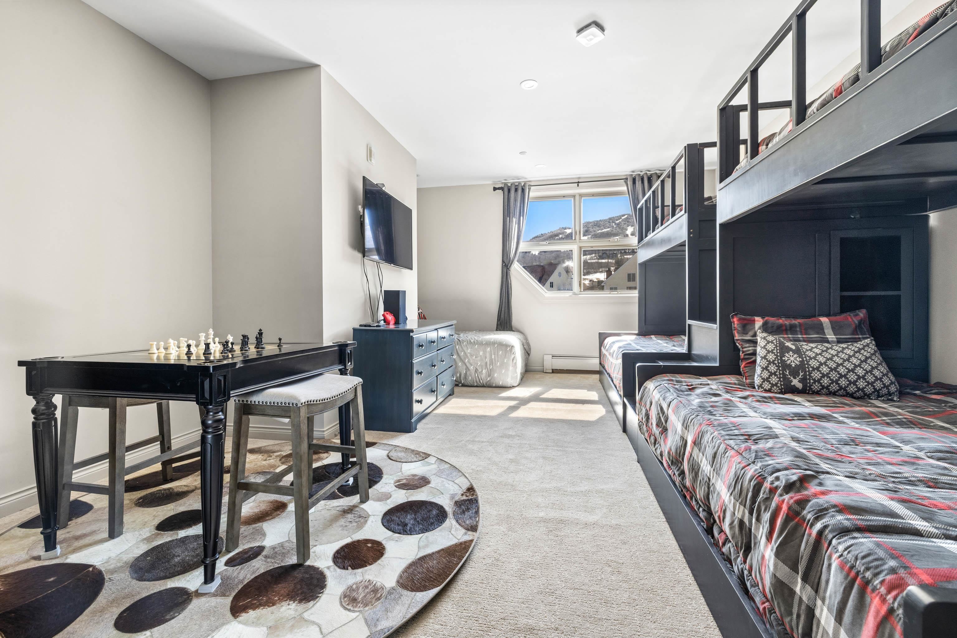 43 Middle Ridge Road, Unit 416 South Londonderry, VT 05155 - Photo 29 of 41