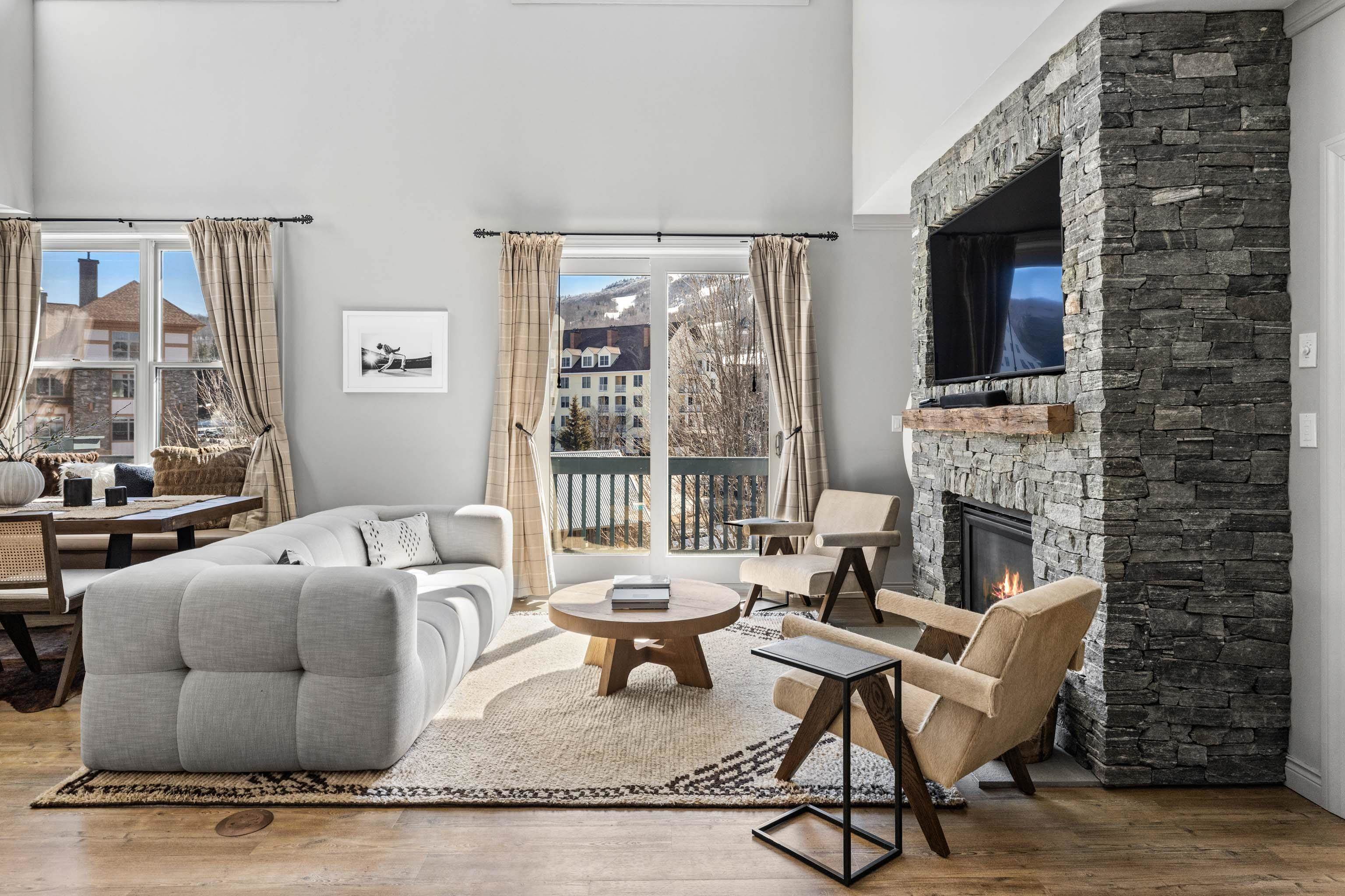 43 Middle Ridge Road, Unit 416 South Londonderry, VT 05155 - Photo 5 of 41