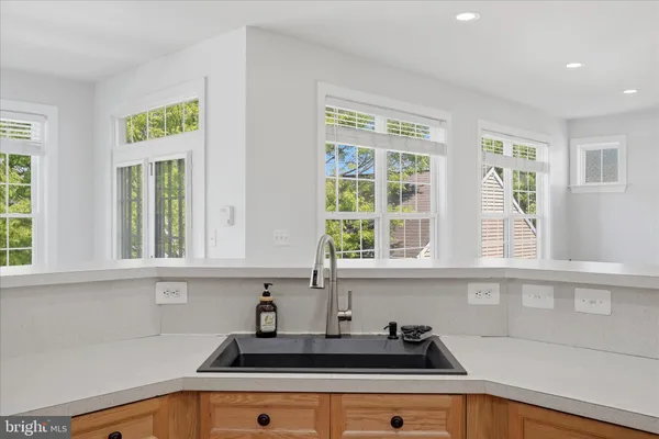 $565,000 | 218 Braddock Street, Charles Town, WV 25414