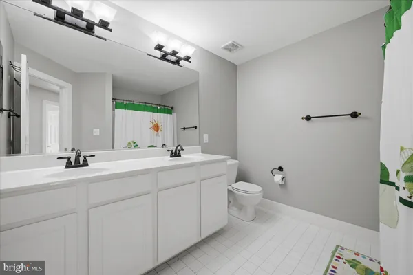 $565,000 | 218 Braddock Street, Charles Town, WV 25414