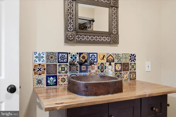 $565,000 | 218 Braddock Street, Charles Town, WV 25414