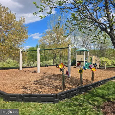 $565,000 | 218 Braddock Street, Charles Town, WV 25414