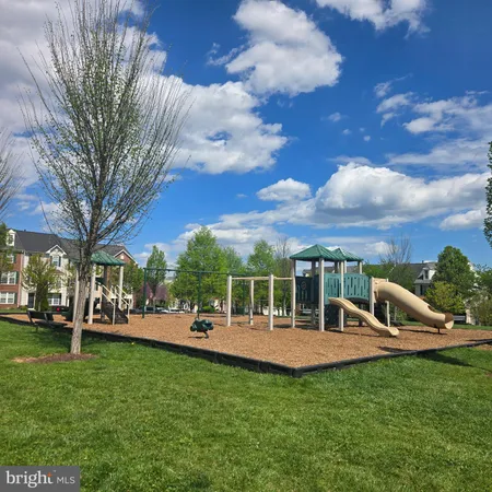 $565,000 | 218 Braddock Street, Charles Town, WV 25414