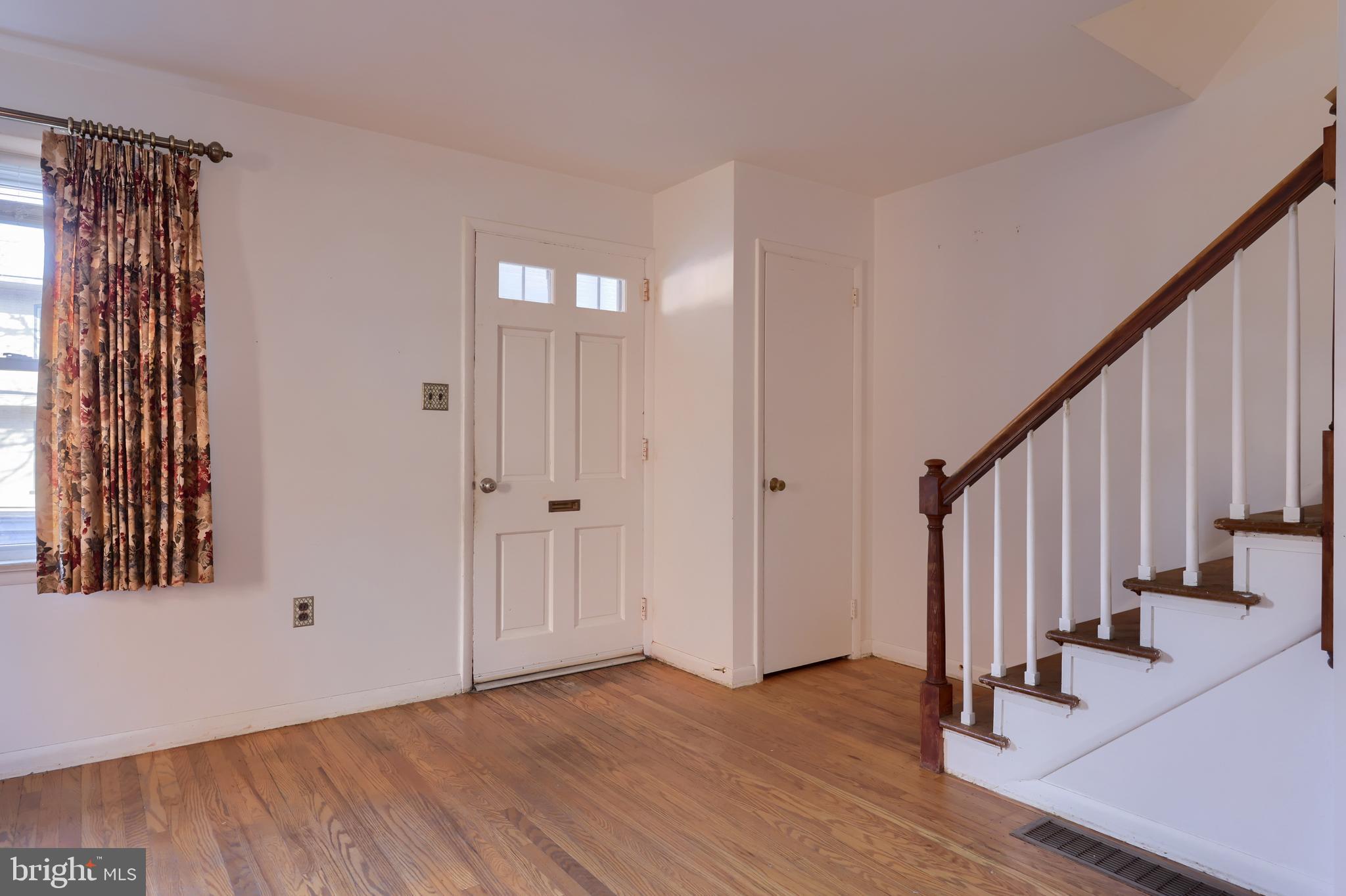44 Ruby Street Lancaster, PA 17603 - Photo 3 of 26 Entrance