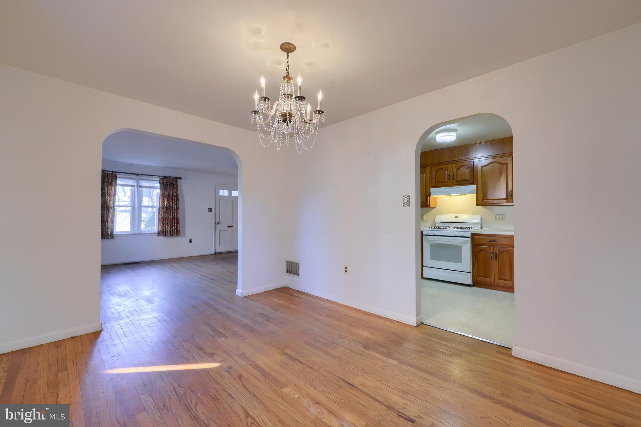 44 Ruby Street Lancaster, PA 17603 - Photo 6 of 26 Dining Room