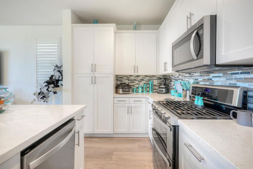 1254 Via Candelas Oceanside, CA 92056 - Photo 10 of 59