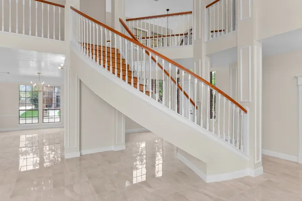 a view of an empty walk in closet