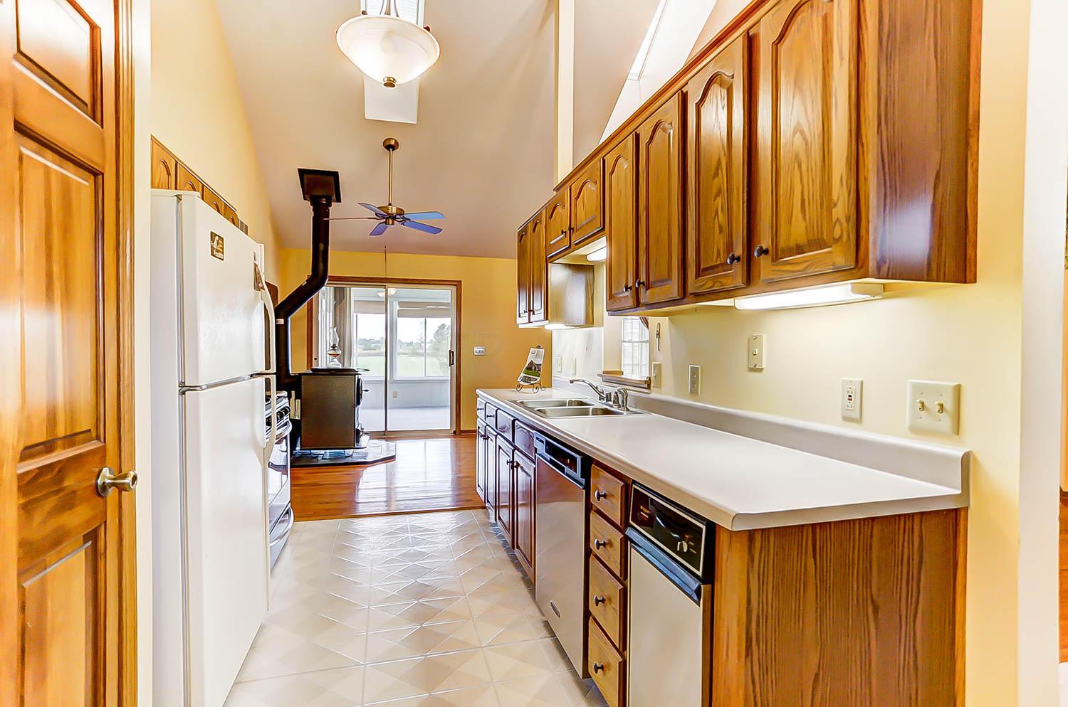 7513 Young Road Orient, OH 43146 - Photo 14 of 40 Gallery Image 14