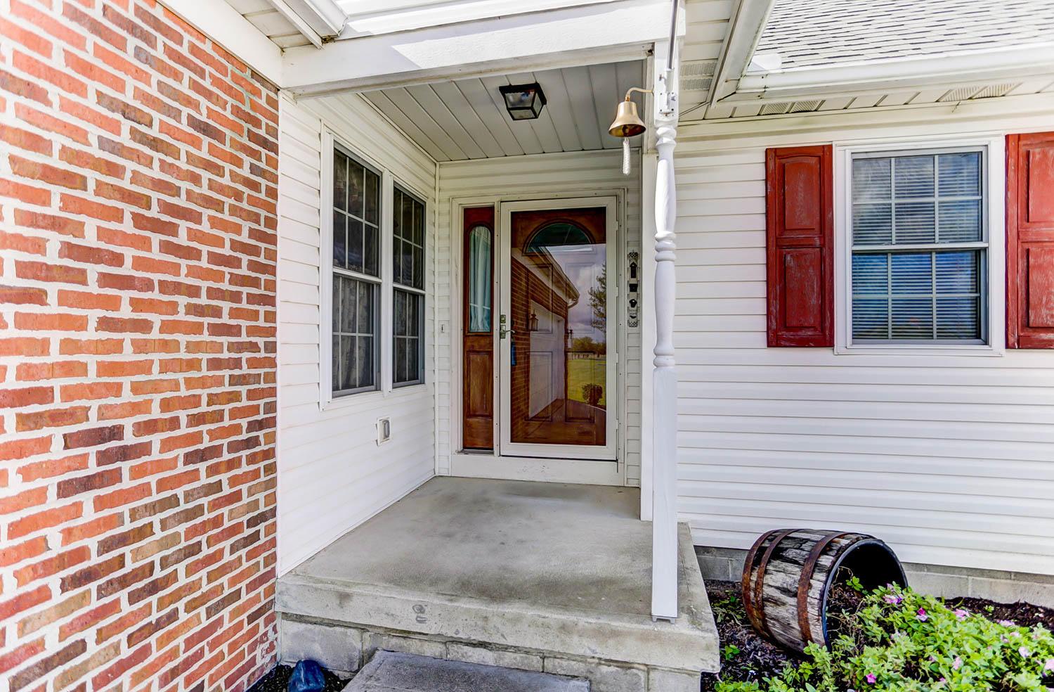 7513 Young Road Orient, OH 43146 - Photo 3 of 40 Gallery Image 3