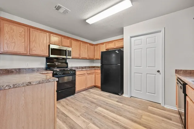 $1,950 | 2607 Theresa Blanchard Lane, Austin, TX 78748