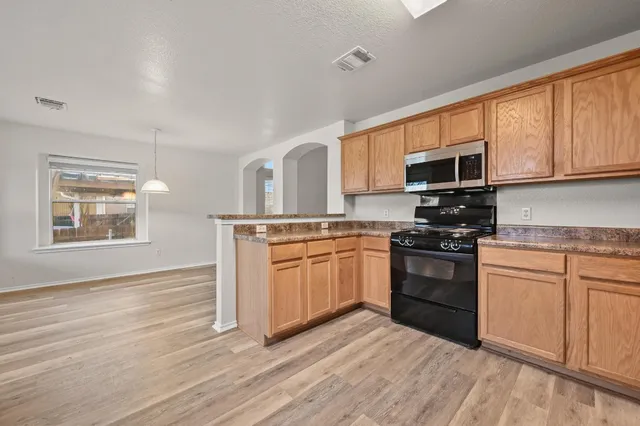 $1,950 | 2607 Theresa Blanchard Lane, Austin, TX 78748