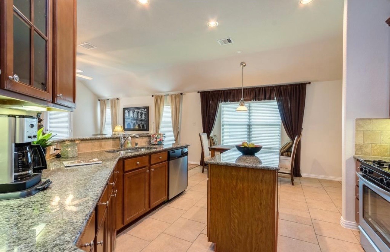 2822 Lockeridge Cove Drive Spring, TX 77386 - Photo 7 of 15
