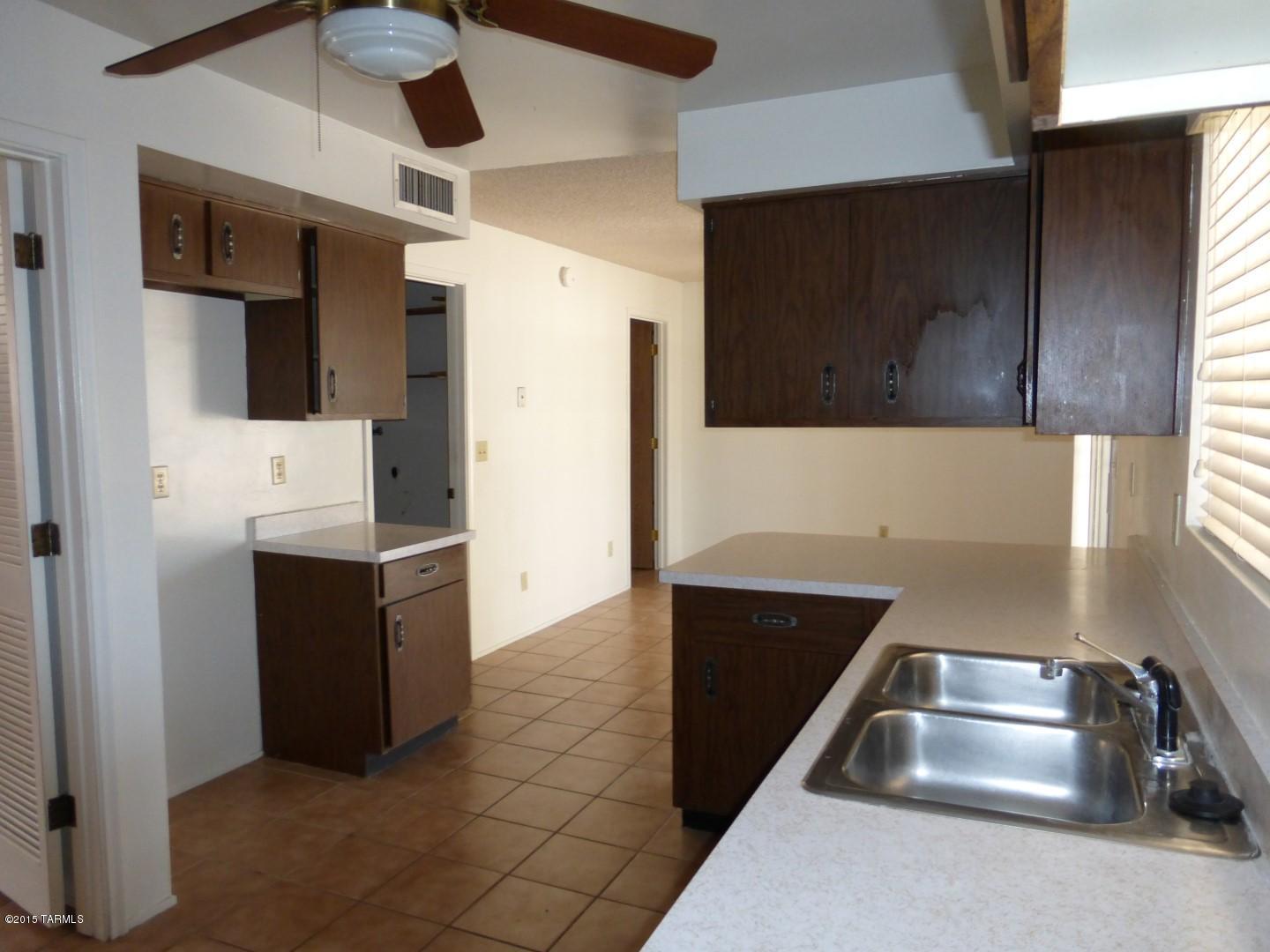 9238 East Stella Road Tucson, AZ 85730 - Photo 11 of 25
