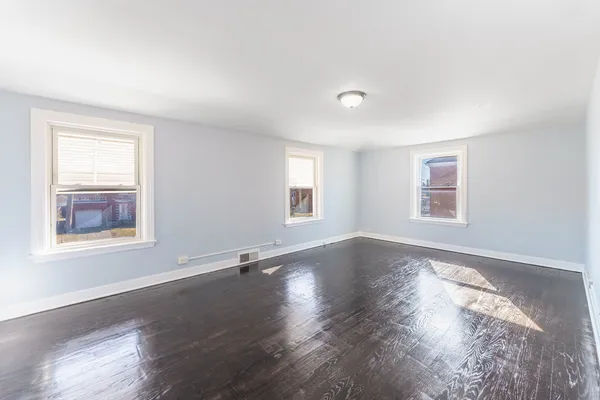 $2,150 | 2116 South 21st Avenue, Broadview, IL 60155