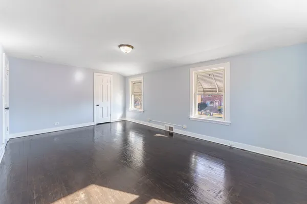 $2,150 | 2116 South 21st Avenue, Broadview, IL 60155