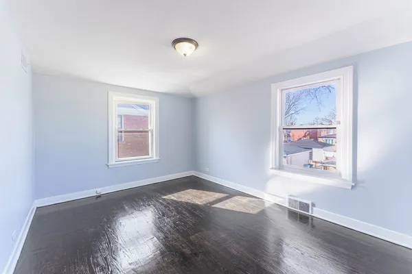 $2,150 | 2116 South 21st Avenue, Broadview, IL 60155