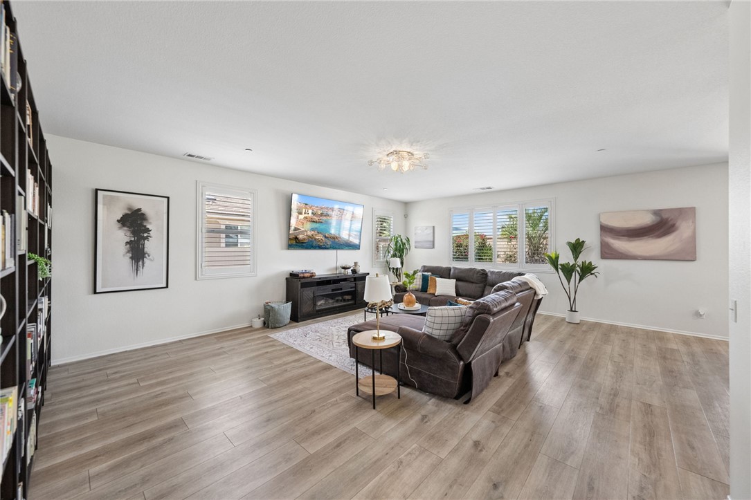 25432 Lone Acres Road Menifee, CA 92584 - Photo 11 of 65 Great room