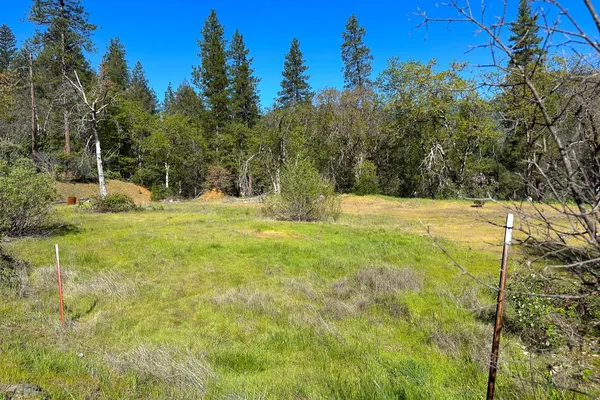 $70,000 | 1271 Lake Road, Junction City, CA 96048