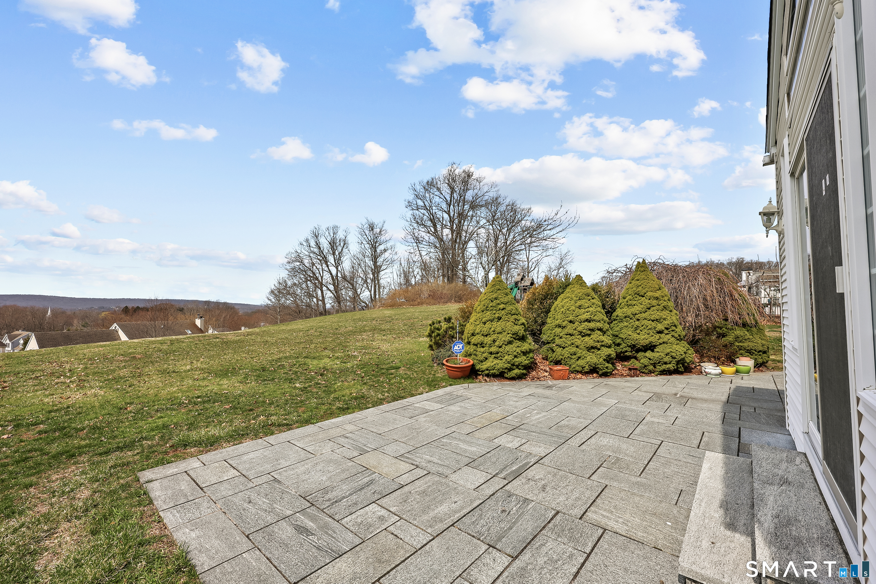 87 Wanda Lane Middletown, CT 06457 - Photo 37 of 39 a view of a pathway with a yard