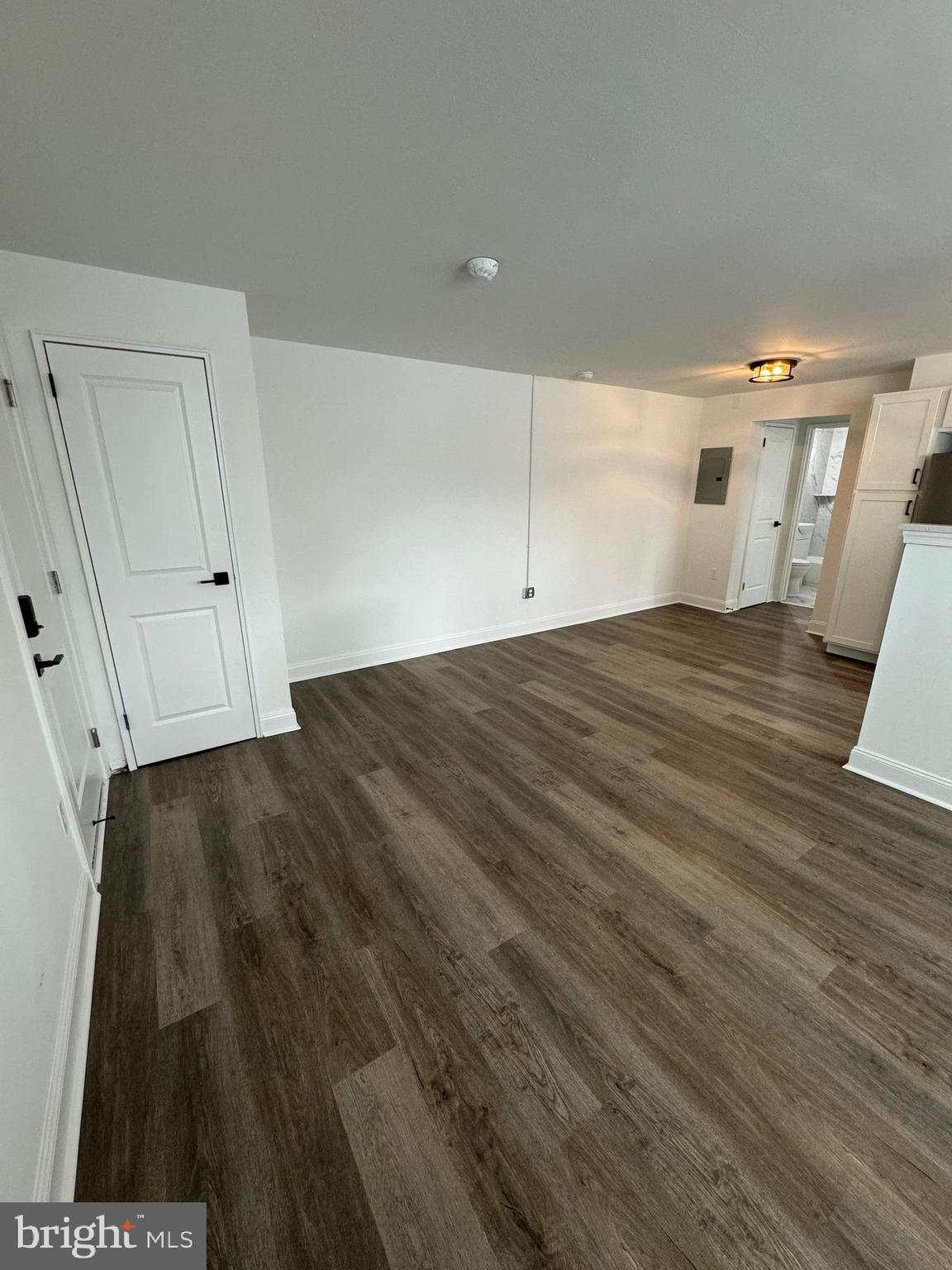 1841 Davisville Road, Unit B6 Willow Grove, PA 19090 - Photo 3 of 21 Closet/front entrance - Dining area