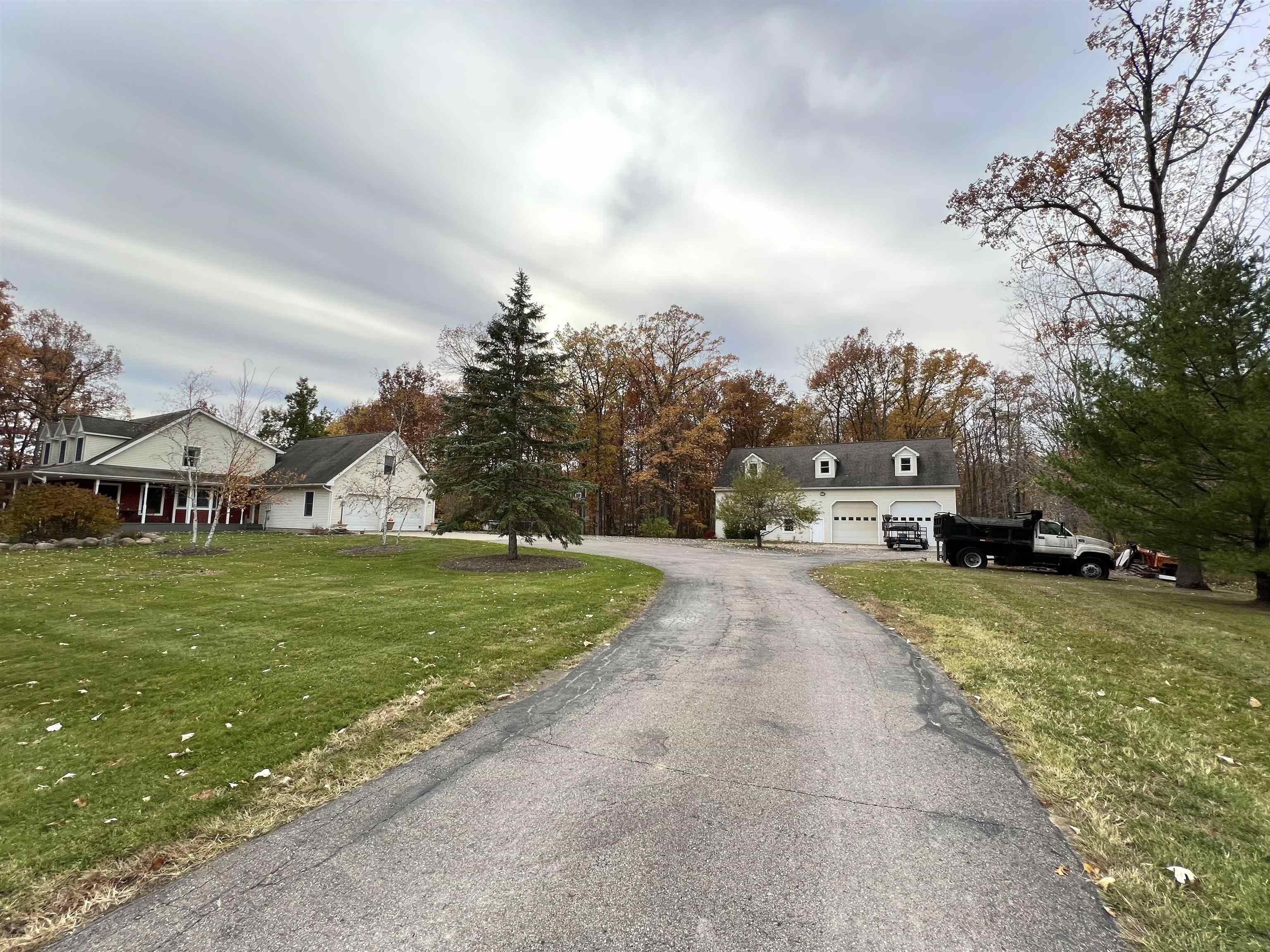 6520 Chesaning Road Chesaning, MI 48616 - Photo 48 of 99 50094758-47.JPG