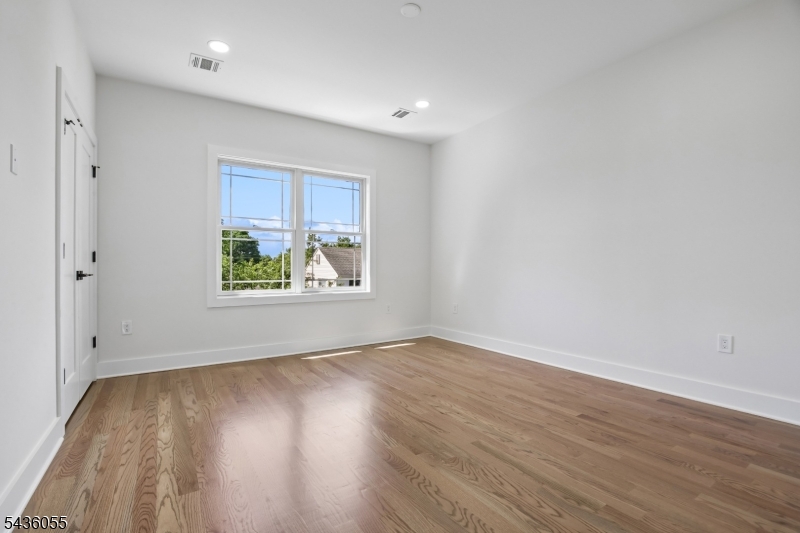 318 Halsey Road Parsippany, NJ 07054 - Photo 22 of 39