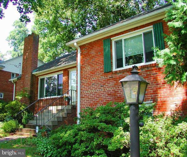1601 Myrtle Road Silver Spring, MD 20902 - Photo 3 of 28 substantial brick