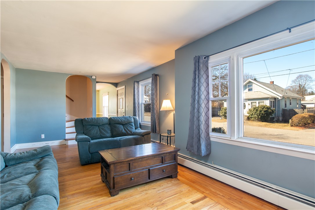 230 Irving Road Warwick, RI 02888 - Photo 13 of 40 Gallery Image 13