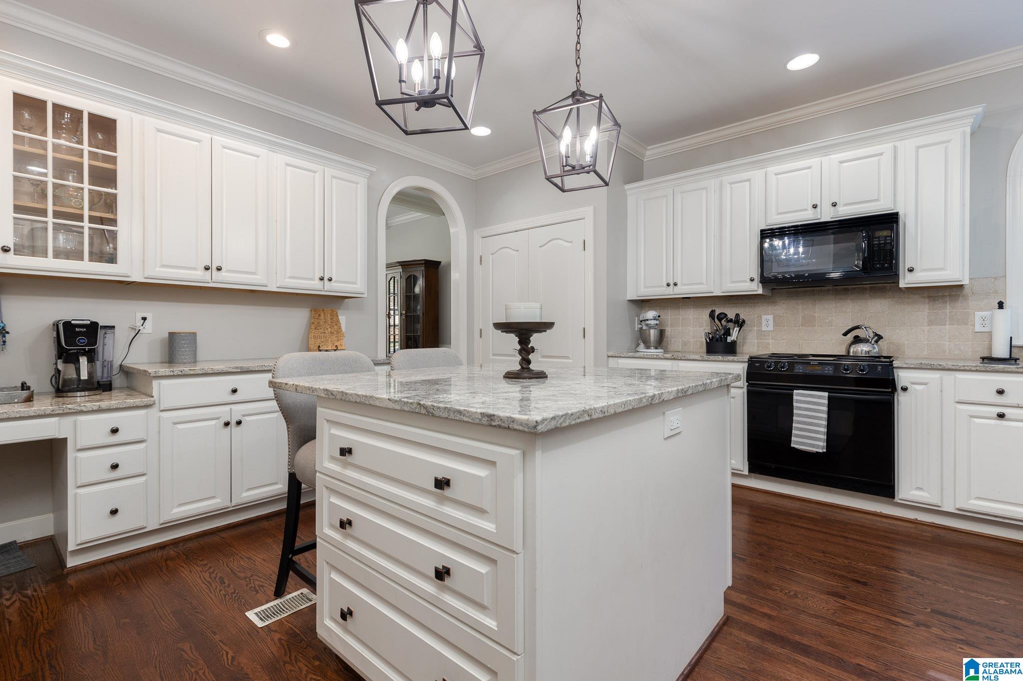 156 Maple Trace Birmingham, AL 35244 - Photo 9 of 37
