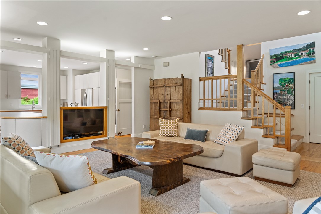 175 Ruggles Avenue Newport, RI 02840 - Photo 11 of 33