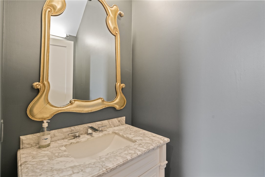 175 Ruggles Avenue Newport, RI 02840 - Photo 15 of 33