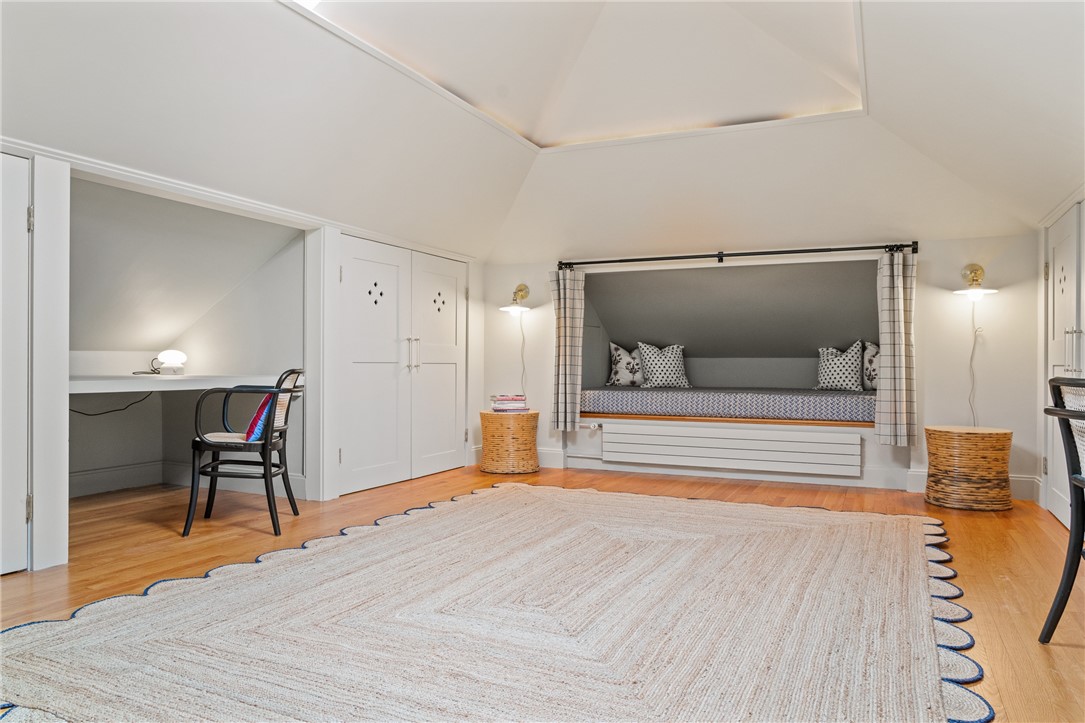 175 Ruggles Avenue Newport, RI 02840 - Photo 19 of 33