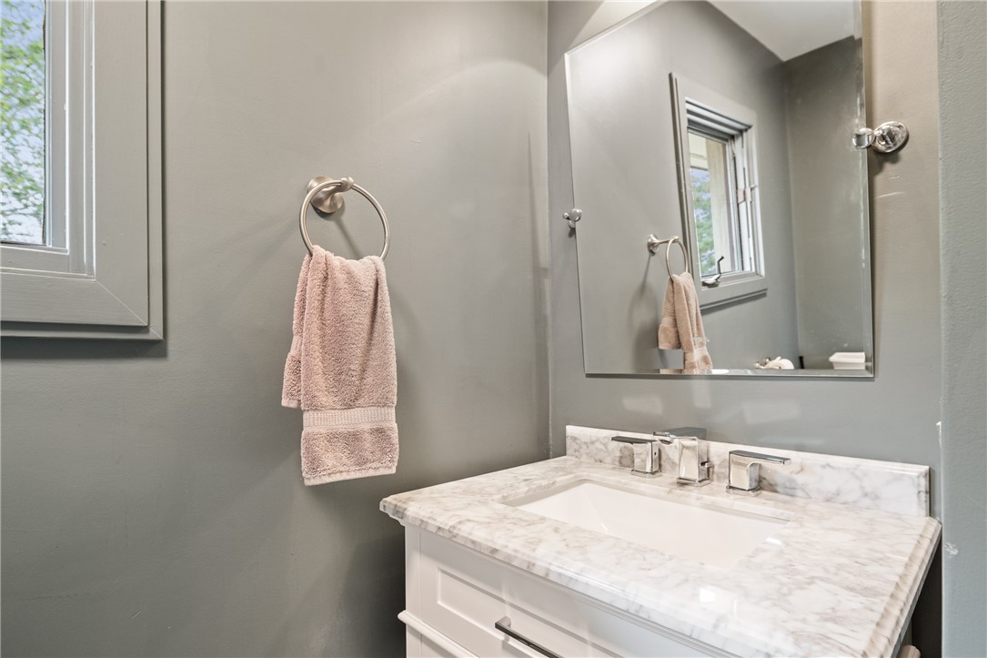 175 Ruggles Avenue Newport, RI 02840 - Photo 28 of 33