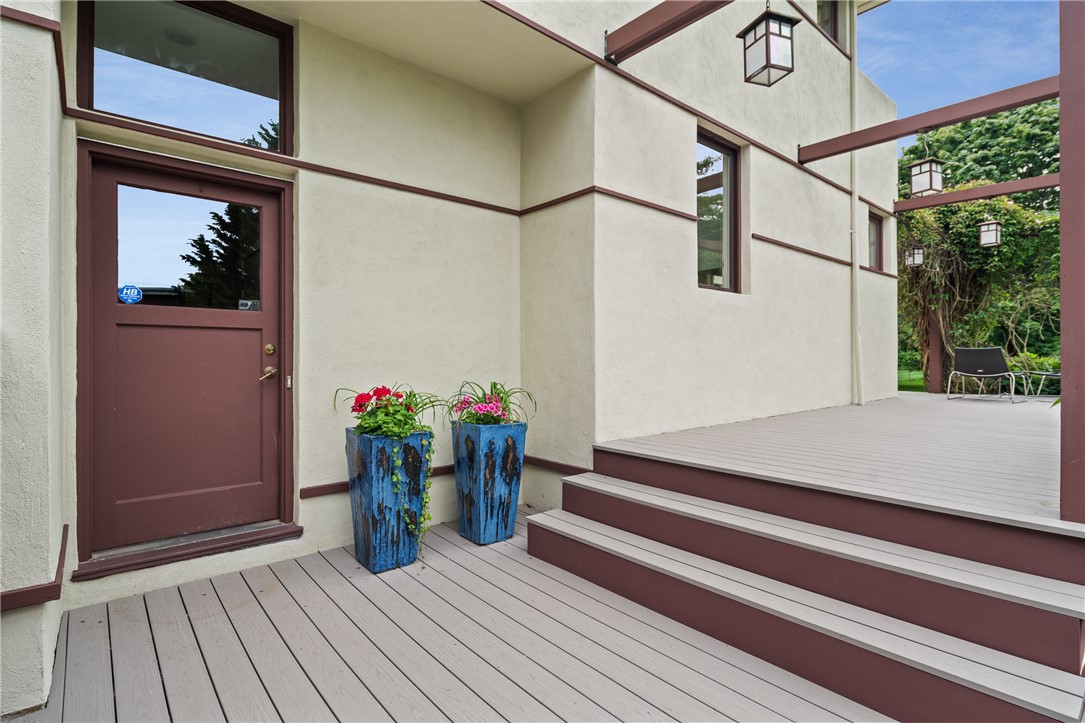 175 Ruggles Avenue Newport, RI 02840 - Photo 30 of 33