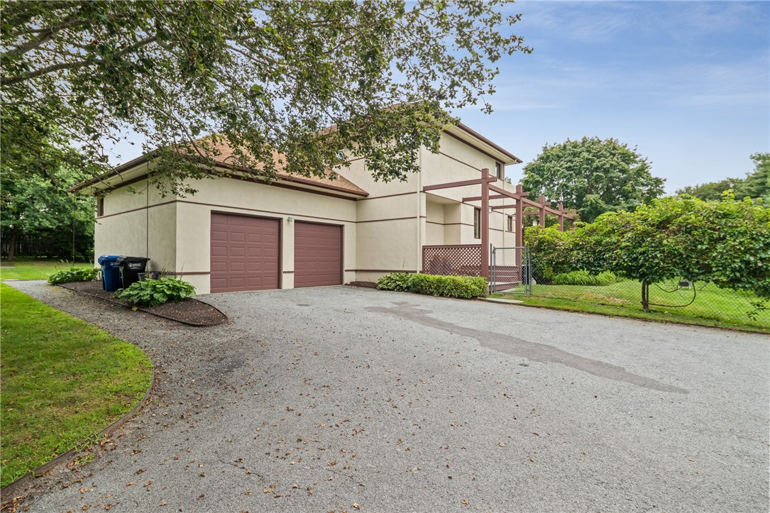 175 Ruggles Avenue Newport, RI 02840 - Photo 32 of 33