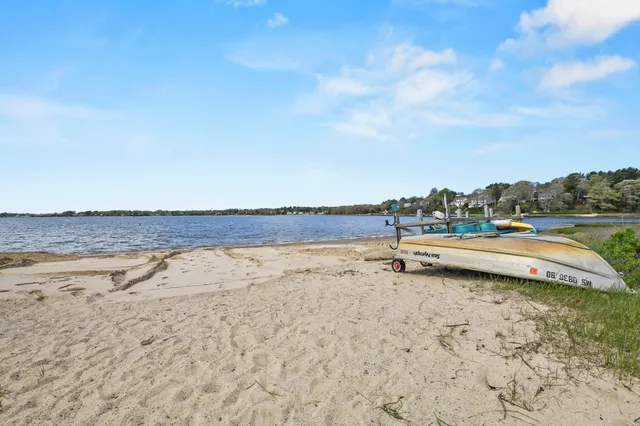 $330,000 | 11 Thompson Road, Unit A, Buzzards Bay, MA 02532