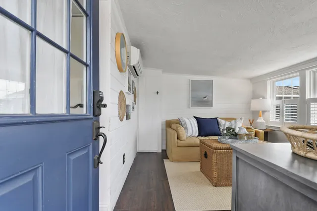 $330,000 | 11 Thompson Road, Unit A, Buzzards Bay, MA 02532