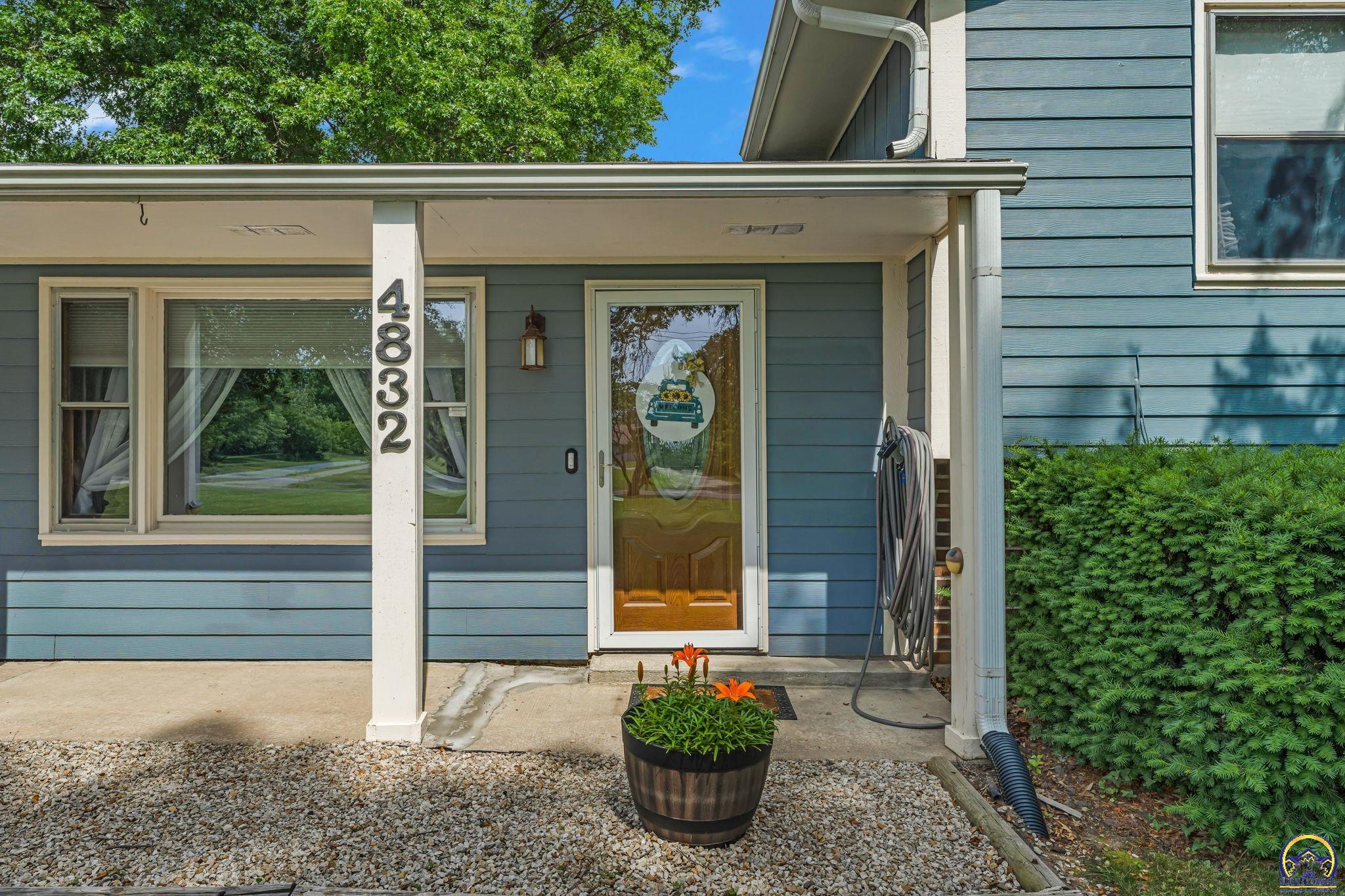 4832 Northeast Kincaid Road Topeka, KS 66617 - Photo 7 of 63