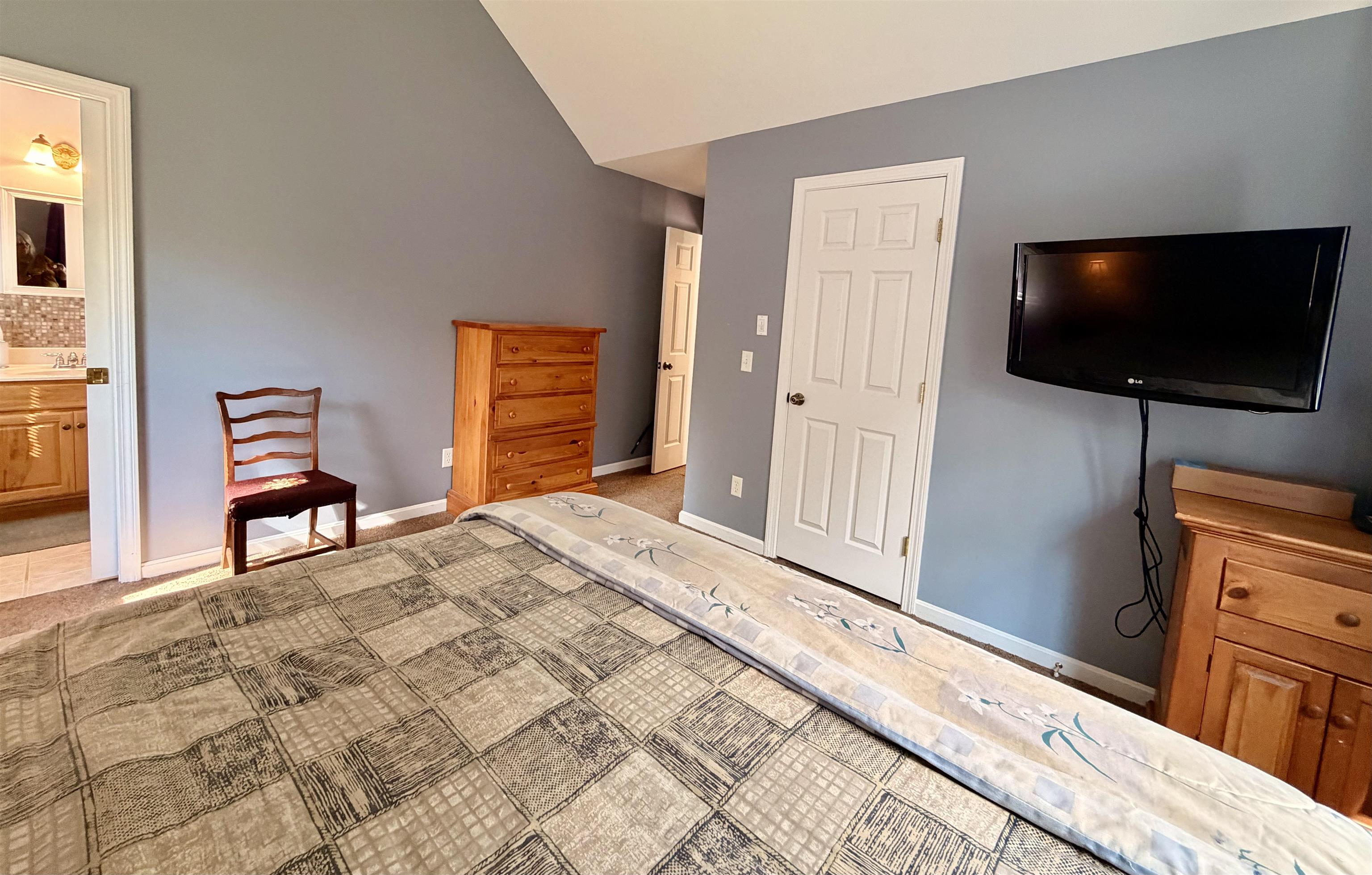 52 Ruth Way Wilmington, VT 05363 - Photo 20 of 59