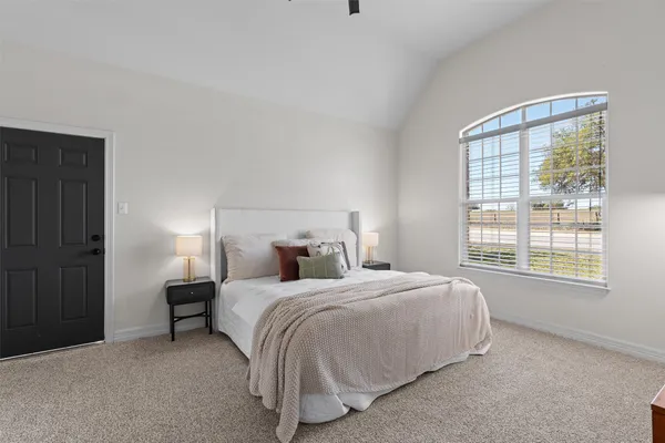 $4,000 | 312 Country Club Drive, La Grange, TX 78945