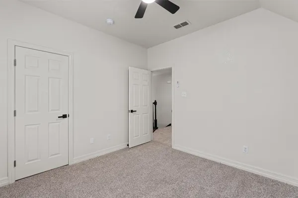 $4,000 | 312 Country Club Drive, La Grange, TX 78945