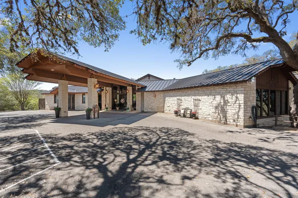 $4,000 | 312 Country Club Drive, La Grange, TX 78945